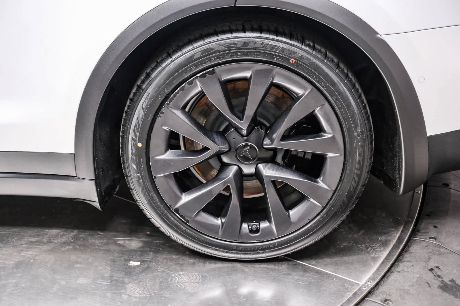 Used 2023 Tesla Model X AWD/4WD image 7