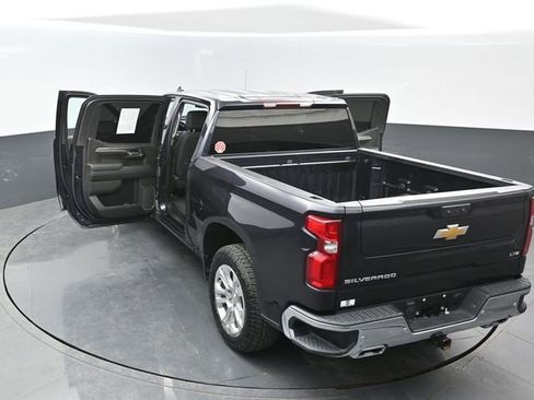 Used 2024 Chevrolet Silverado 1500 LTZ w/ Z71 Off-Road Package AWD/4WD image 22