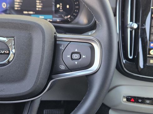 Used 2026 Volvo XC40 B5 Plus w/ Protection Package Premier image 27