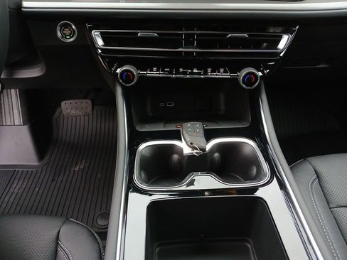 New 2026 Chevrolet Traverse LT w/ Driver Confidence Package image 36