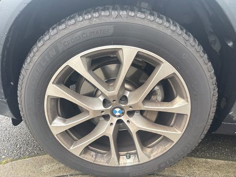 Used 2021 BMW X6 xDrive40i image 9