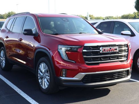 Used 2024 GMC Acadia Elevation FWD image 3