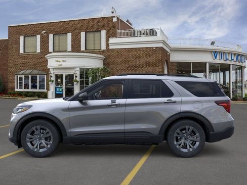 New 2026 Ford Explorer Active w/ Active Comfort Package AWD/4WD image 3