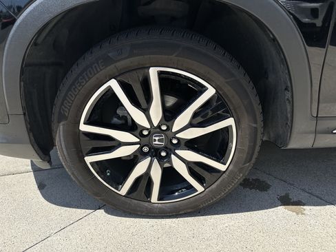 Used 2020 Honda Pilot Elite image 22