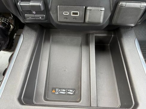 Used 2019 GMC Sierra 1500 SLT w/ SLT Premium Plus Package image 27