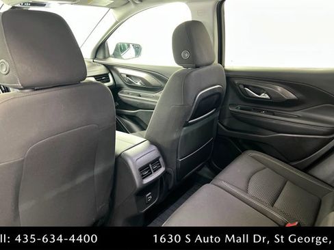 Used 2024 GMC Terrain SLE w/ Driver Convenience Package image 19