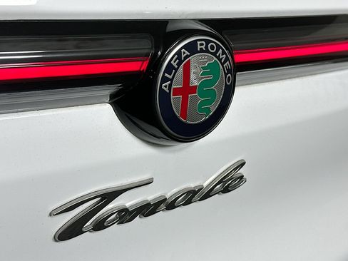 Used 2024 Alfa Romeo Tonale Ti AWD/4WD image 28