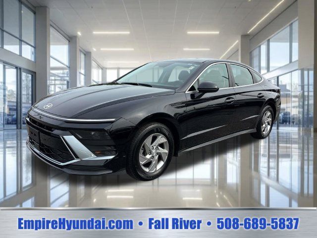 Used 2025 Hyundai Sonata SE FWD image 1