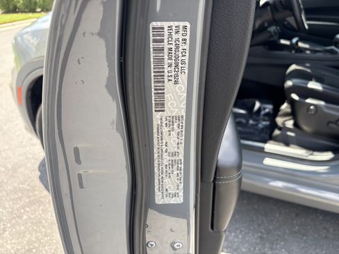 Used 2022 Dodge Durango GT AWD/4WD image 38