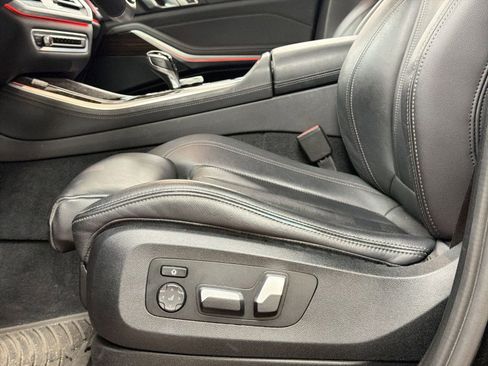 Used 2022 BMW X5 xDrive40i w/ Premium Package image 13