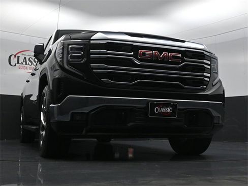 Used 2022 GMC Sierra 1500 SLT image 25