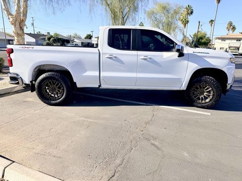 Used 2019 Chevrolet Silverado 1500 LT w/ All-Star Edition image 4