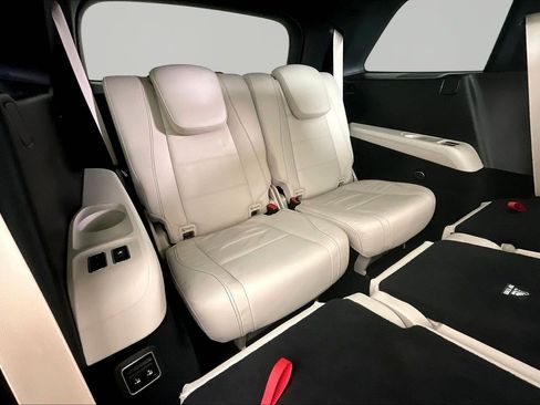 Certified 2023 Mercedes-Benz GLS 450 4MATIC image 26