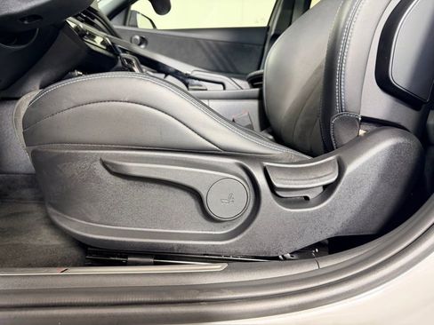 Used 2025 Hyundai Elantra N FWD image 23