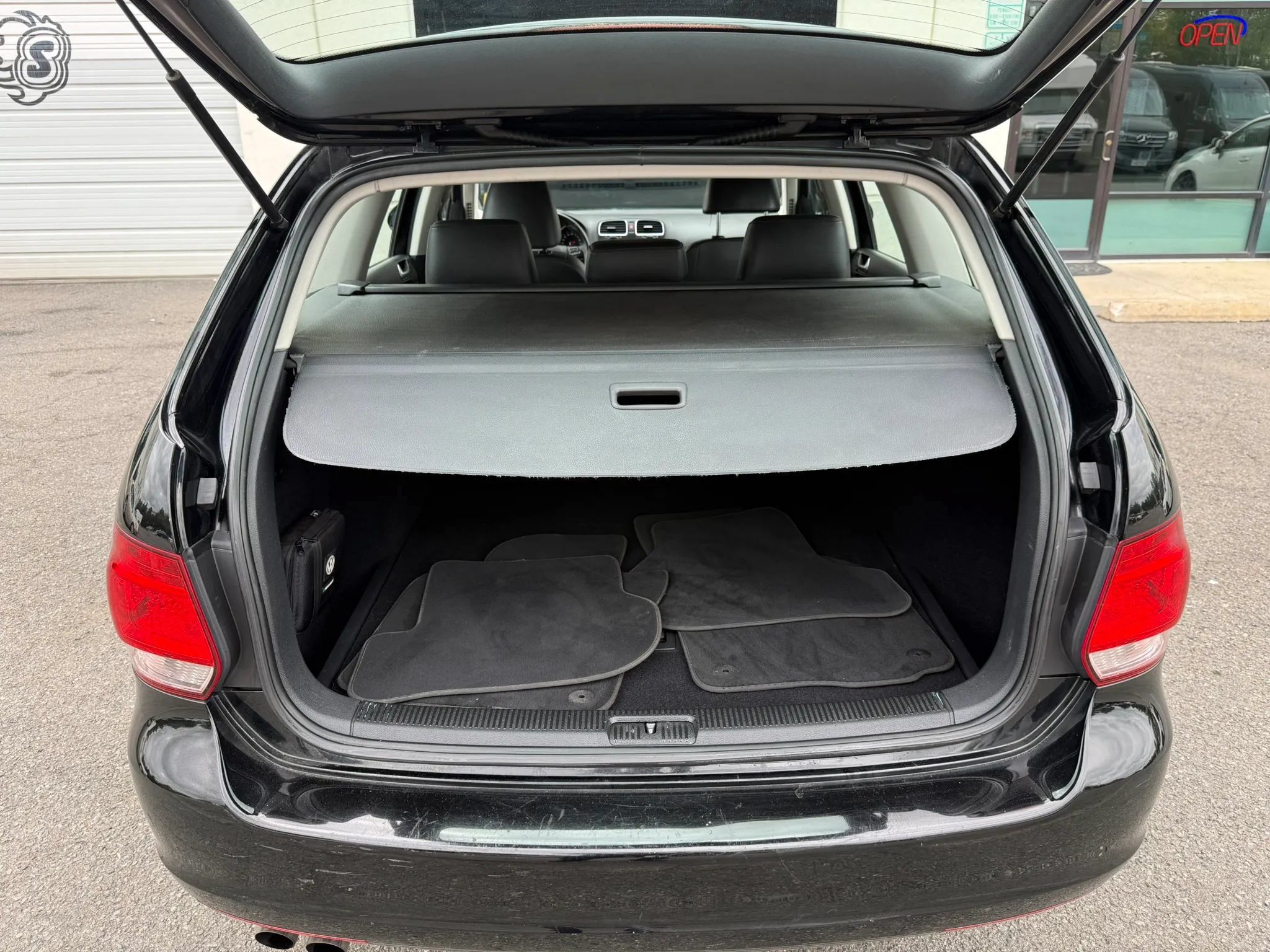 Used 2013 Volkswagen Jetta TDI FWD image 28