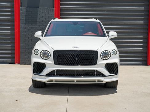Used 2022 Bentley Bentayga Speed AWD/4WD image 3