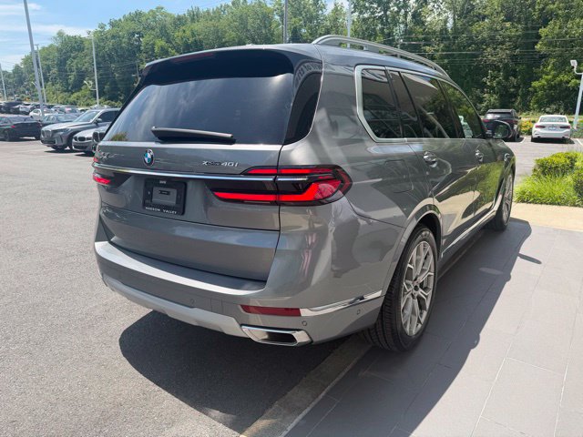 Used 2026 BMW X7 xDrive40i AWD/4WD image 7