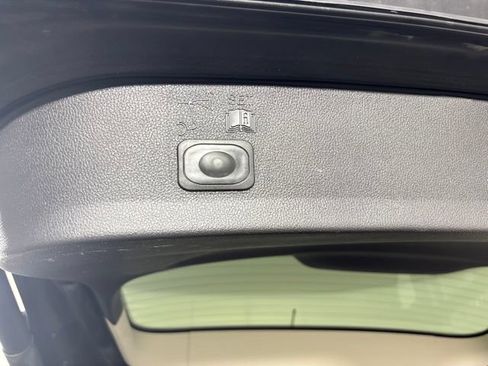 Used 2013 Ford Escape Titanium FWD image 22