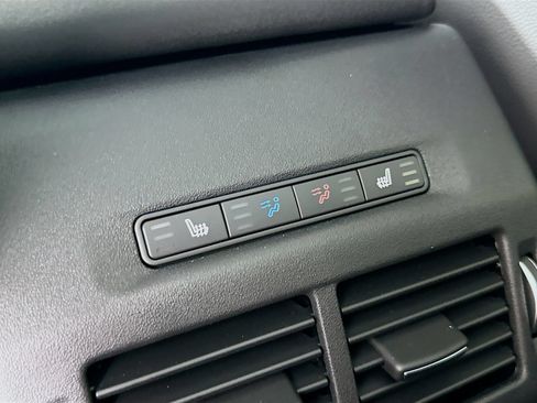 New 2026 Land Rover Discovery Sport Landmark AWD/4WD image 38