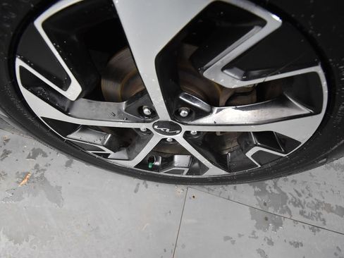 Certified 2023 Kia Sportage EX image 9