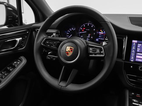 New 2026 Porsche Macan AWD/4WD image 28