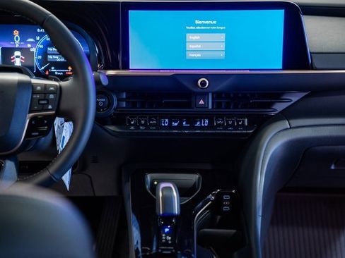 New 2026 Toyota Crown Signia image 22