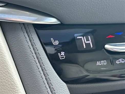 Used 2022 Cadillac XT5 Premium Luxury w/ Technology Package image 29