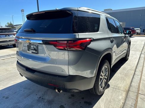 Used 2023 Chevrolet Traverse LT w/ LPO, Floor Liner Package image 21