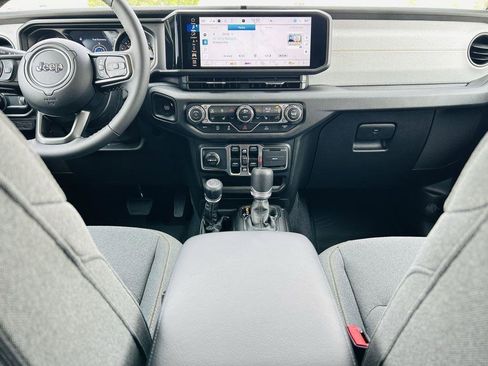 New 2025 Jeep Gladiator Sport image 23