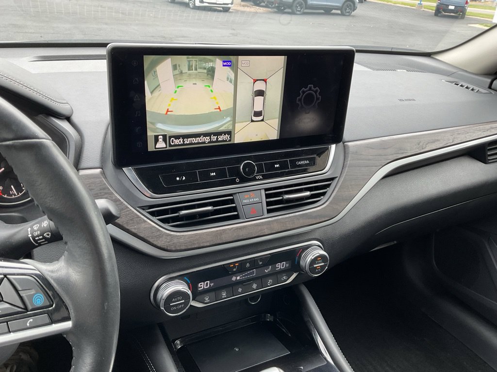 Used 2024 Nissan Altima 2.5 SL AWD/4WD image 15