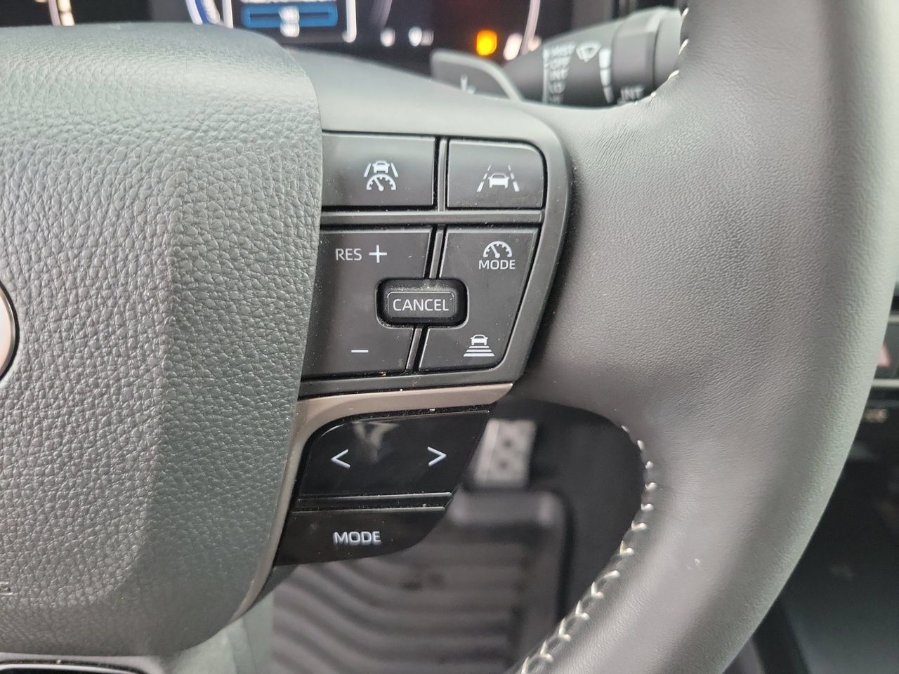 Used 2025 Toyota Camry SE w/ Multimedia Upgrade Package FWD image 21