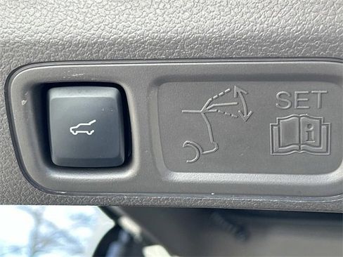 Used 2024 Lincoln Navigator Reserve image 15