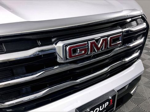 Used 2026 GMC Terrain Elevation w/ Elevation Premium Package FWD image 29