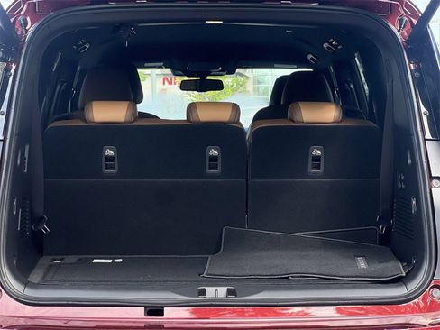 New 2025 Nissan Armada SL w/ Captain's Chari Seat Package AWD/4WD image 26