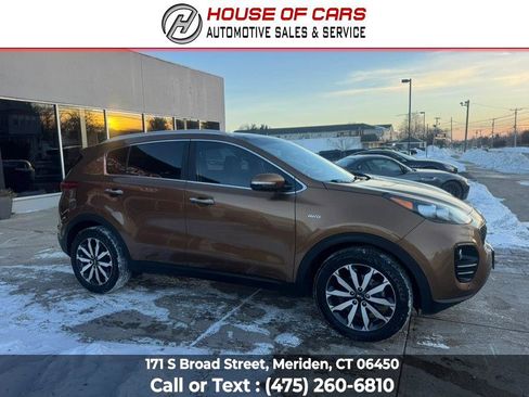Used 2017 Kia Sportage EX w/ EX Technology Package image 4