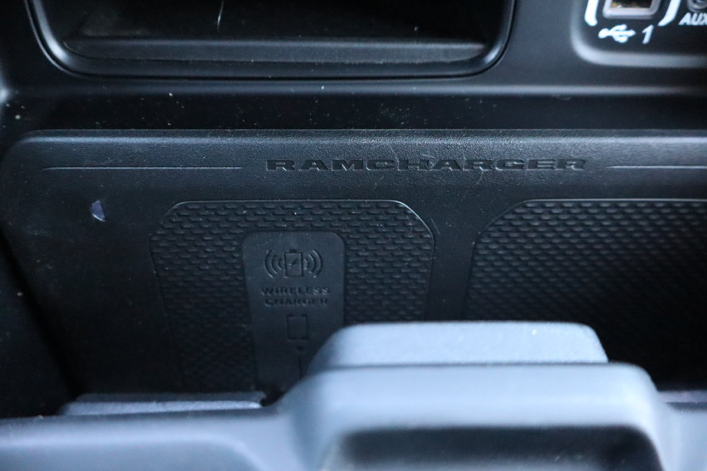 Used 2024 RAM 3500 Limited w/ Night Edition AWD/4WD image 18