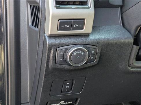 Used 2020 Ford F250 Lariat image 11