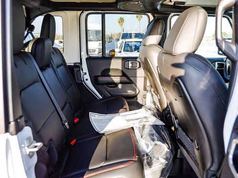 New 2026 Jeep Wrangler Unlimited Rubicon image 19