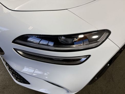 Used 2022 Genesis G70 3.3T w/ Sport Prestige Package image 27