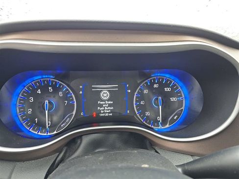 Used 2024 Chrysler Voyager LX FWD image 17
