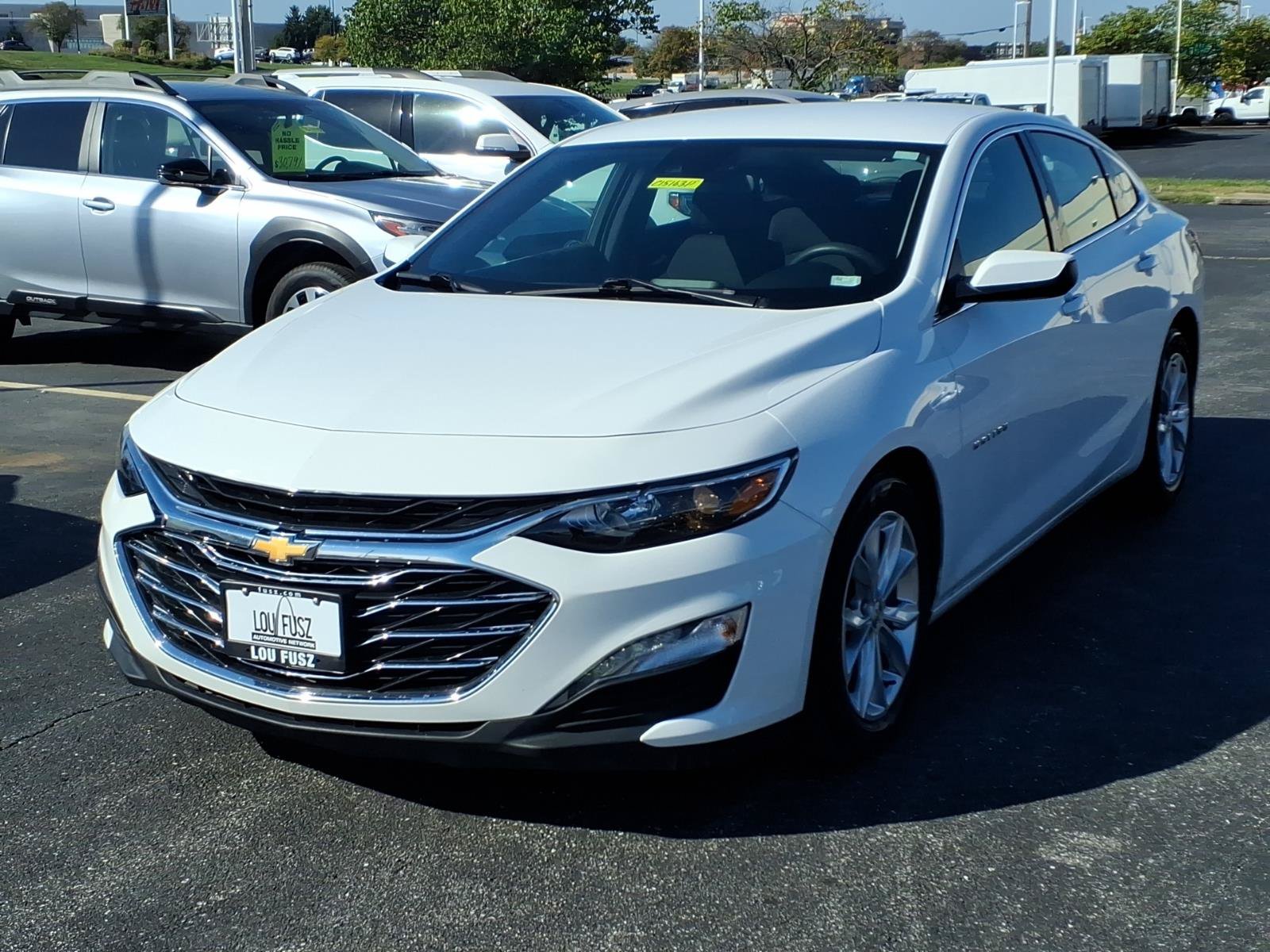 Used 2023 Chevrolet Malibu LT FWD image 2