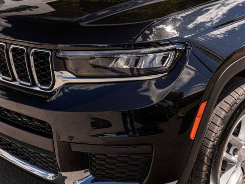 New 2025 Jeep Grand Cherokee L Laredo w/ Luxury Tech Group I image 42