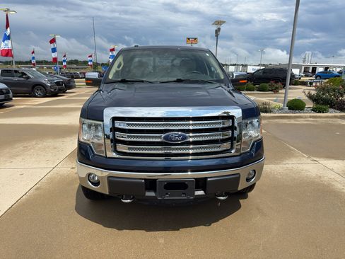 Used 2014 Ford F150 Lariat w/ Lariat Chrome Package AWD/4WD image 2