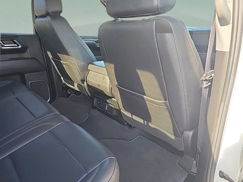 Used 2024 GMC Sierra 1500 SLT image 36