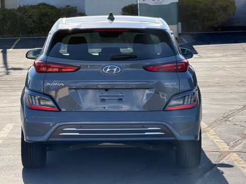 Used 2022 Hyundai Kona Limited w/ Cargo Package FWD image 4
