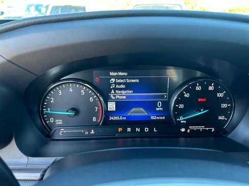 Used 2022 Ford Explorer Limited w/ Limited Technology Package image 16