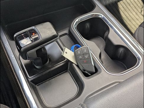 Used 2025 Chevrolet Silverado 1500 LT Trail Boss w/ Convenience Package II AWD/4WD image 34