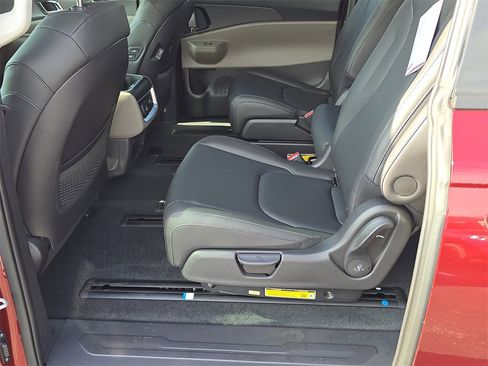 New 2026 Kia Carnival SX image 19