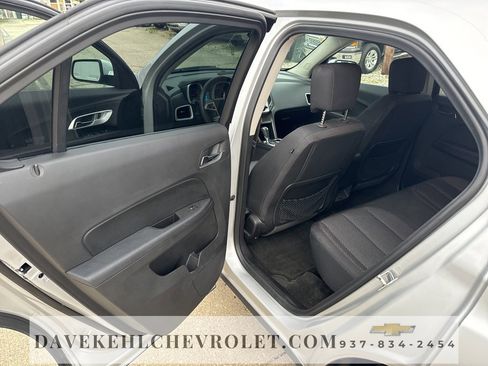 Used 2017 Chevrolet Equinox LT image 15