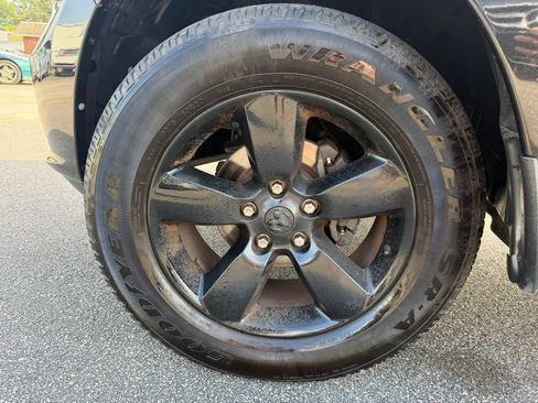 Used 2015 RAM 1500 Express w/ Black Ram 1500 Express Group AWD/4WD image 31